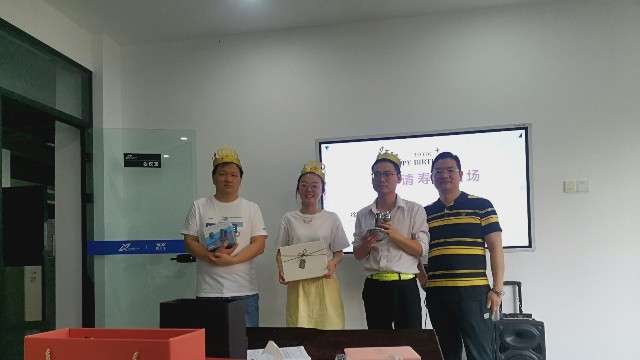 相約員工生日會(huì)！美好時(shí)光，探天下安檢設(shè)備你我同行!