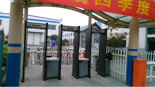 金屬防盜安檢門-免費來樣測試，節(jié)省80%安保工資支出【探天下】