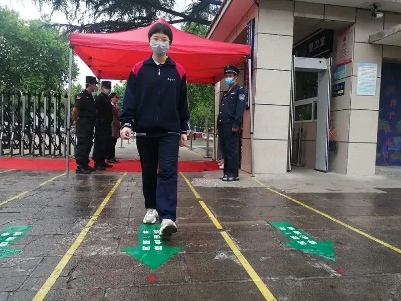 電子測(cè)溫門(mén)