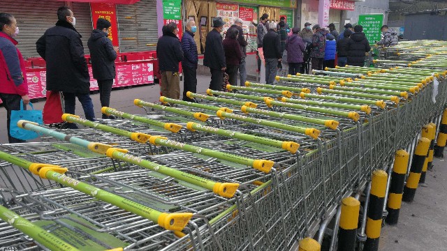 門(mén)式人體測(cè)溫儀